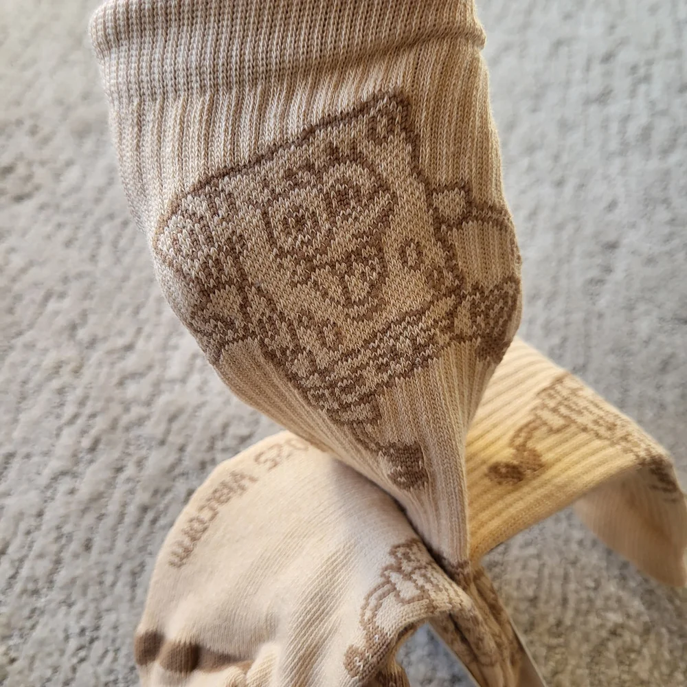 Men’s SpongeBob SquarePants Crew Socks – Beige – 1 Pair – NWT
